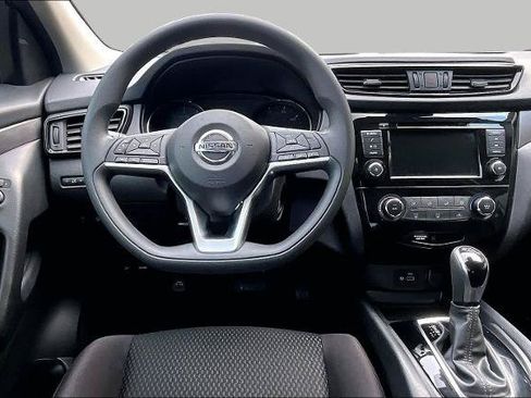 Certified 2020 Nissan Rogue Sport S FWD image 6
