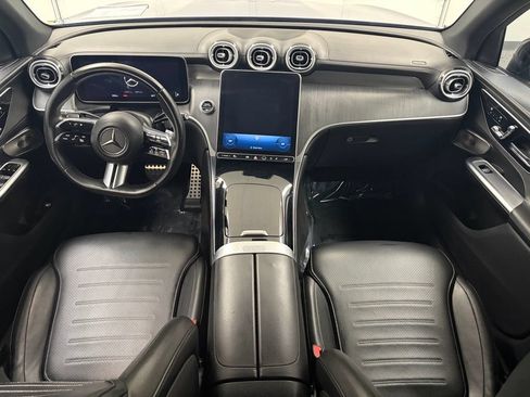 Used 2023 Mercedes-Benz GLC 300 4MATIC w/ AMG Line image 18