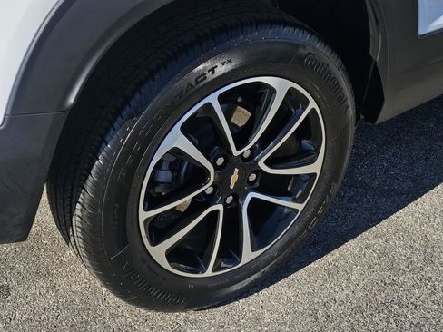 Used 2025 Chevrolet TrailBlazer LT image 9