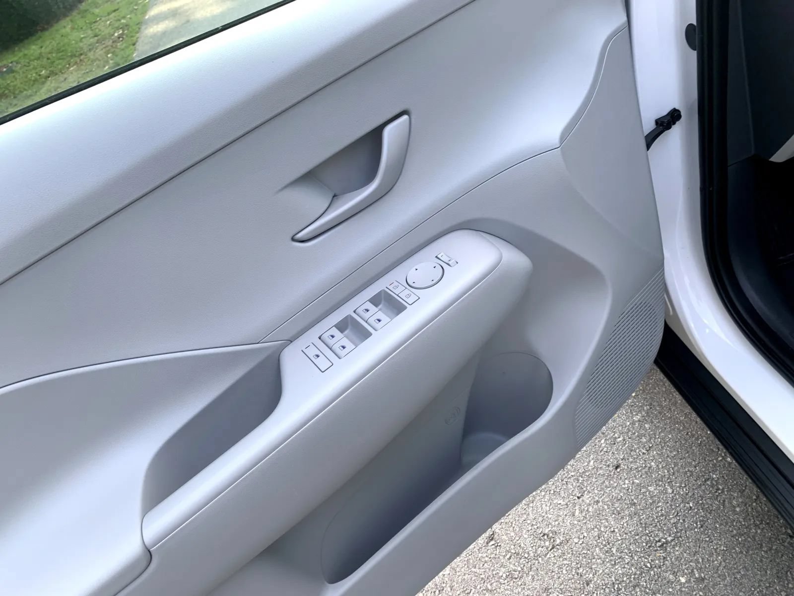 Used 2025 Hyundai Kona SEL FWD image 20