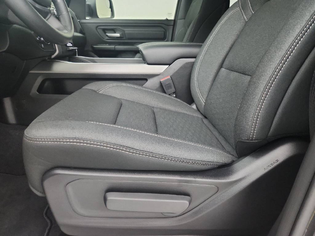 New 2027 RAM 1500 Express AWD/4WD image 20