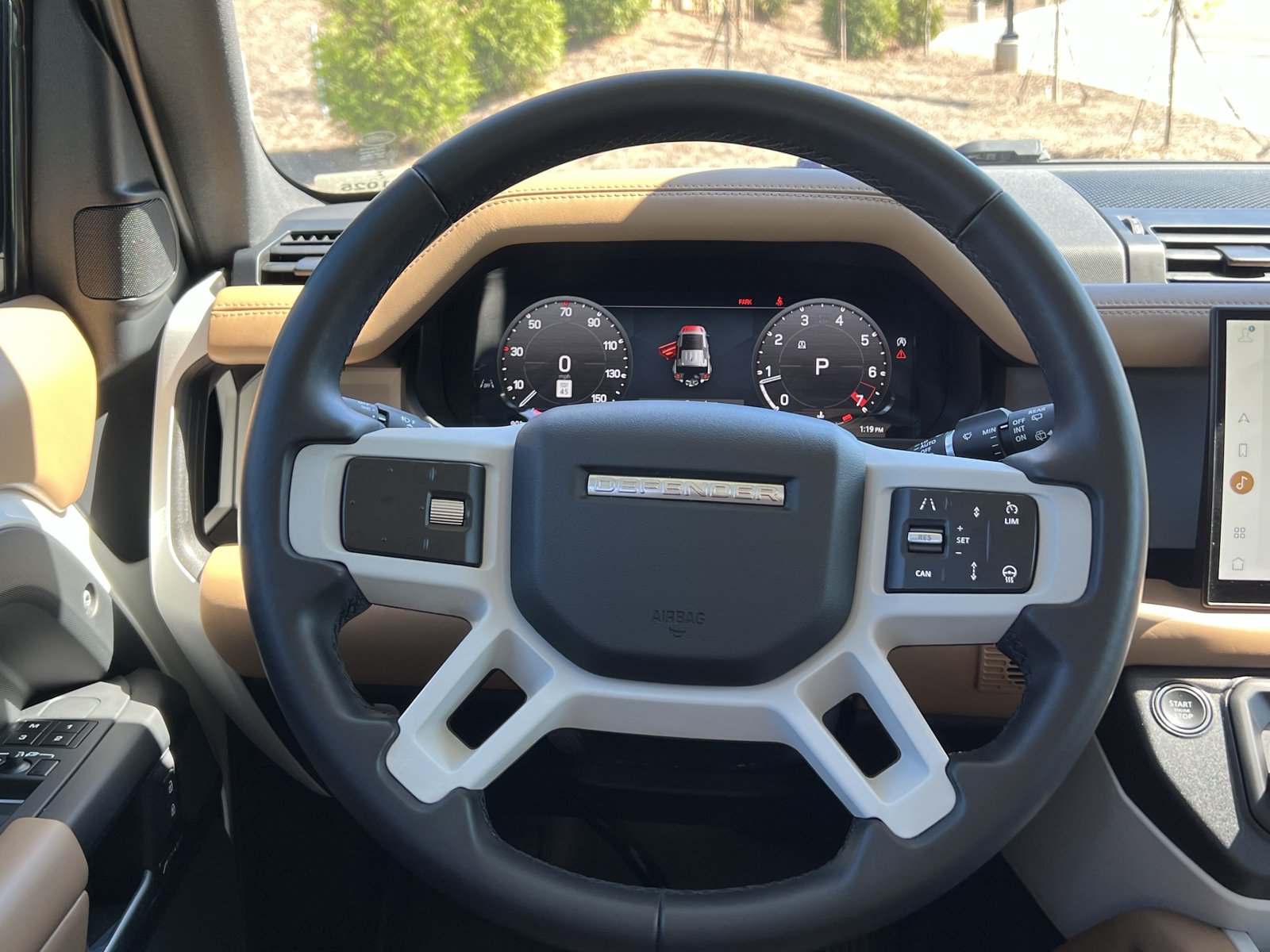 Used 2025 Land Rover Defender 110 S AWD/4WD image 17