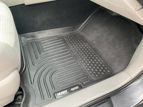 Used 2014 Toyota Camry LE image 38