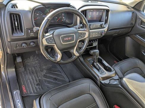 Used 2019 GMC Canyon Denali image 9