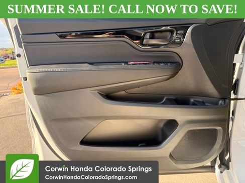 New 2026 Honda Odyssey Touring image 11