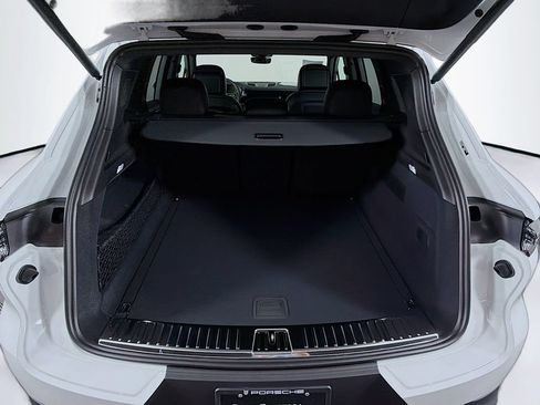 New 2026 Porsche Cayenne AWD/4WD image 28