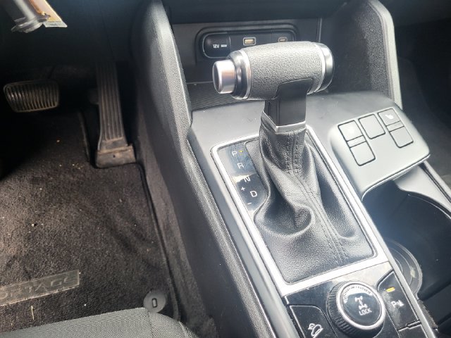 Used 2023 Kia Sportage LX AWD/4WD image 17