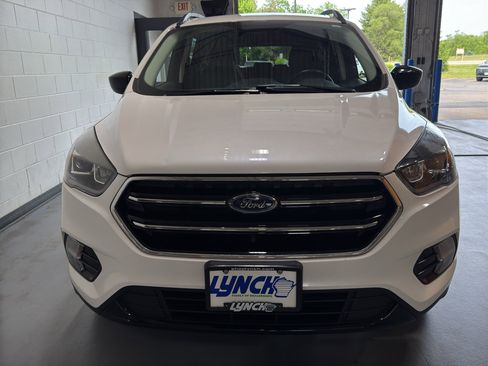 Used 2018 Ford Escape SE w/ SE Sport Appearance Package AWD/4WD image 8