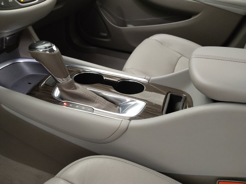 Used 2019 Chevrolet Malibu Premier FWD image 26