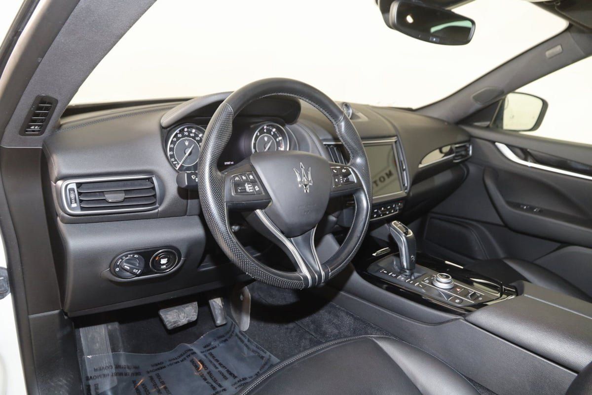 Used 2022 Maserati Levante Modena AWD/4WD image 24