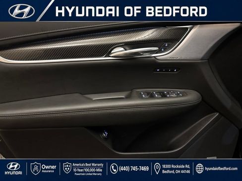 Used 2024 Cadillac XT6 Sport w/ LPO, Floor Liner Package AWD/4WD image 14