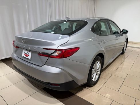 Certified 2025 Toyota Camry LE image 5