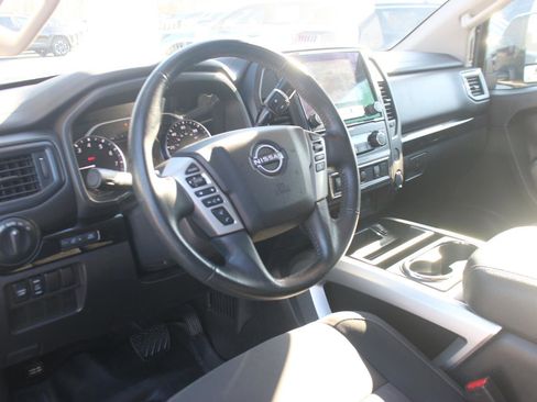 Used 2024 Nissan Titan SV w/ SV Utility Package image 17