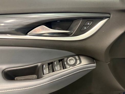 Used 2022 Buick Enclave Essence w/ Experience Buick Package image 15