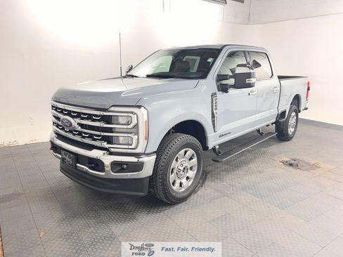 New 2026 Ford F250 4x4 Crew Cab Super Duty image 1