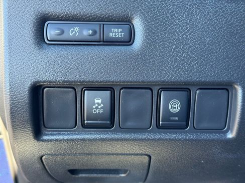 Used 2023 Nissan Murano SV image 22