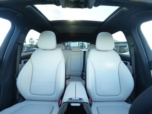 Used 2026 Mercedes-Benz GLC 300 4MATIC image 33