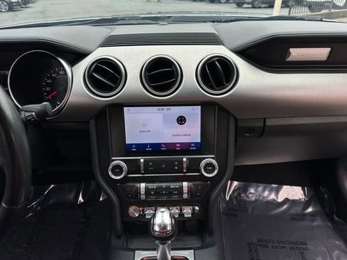 Used 2022 Ford Mustang Premium image 17