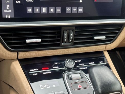 Used 2019 Porsche Cayenne AWD/4WD image 20