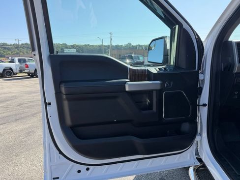 Used 2018 Ford F150 Lariat AWD/4WD image 19
