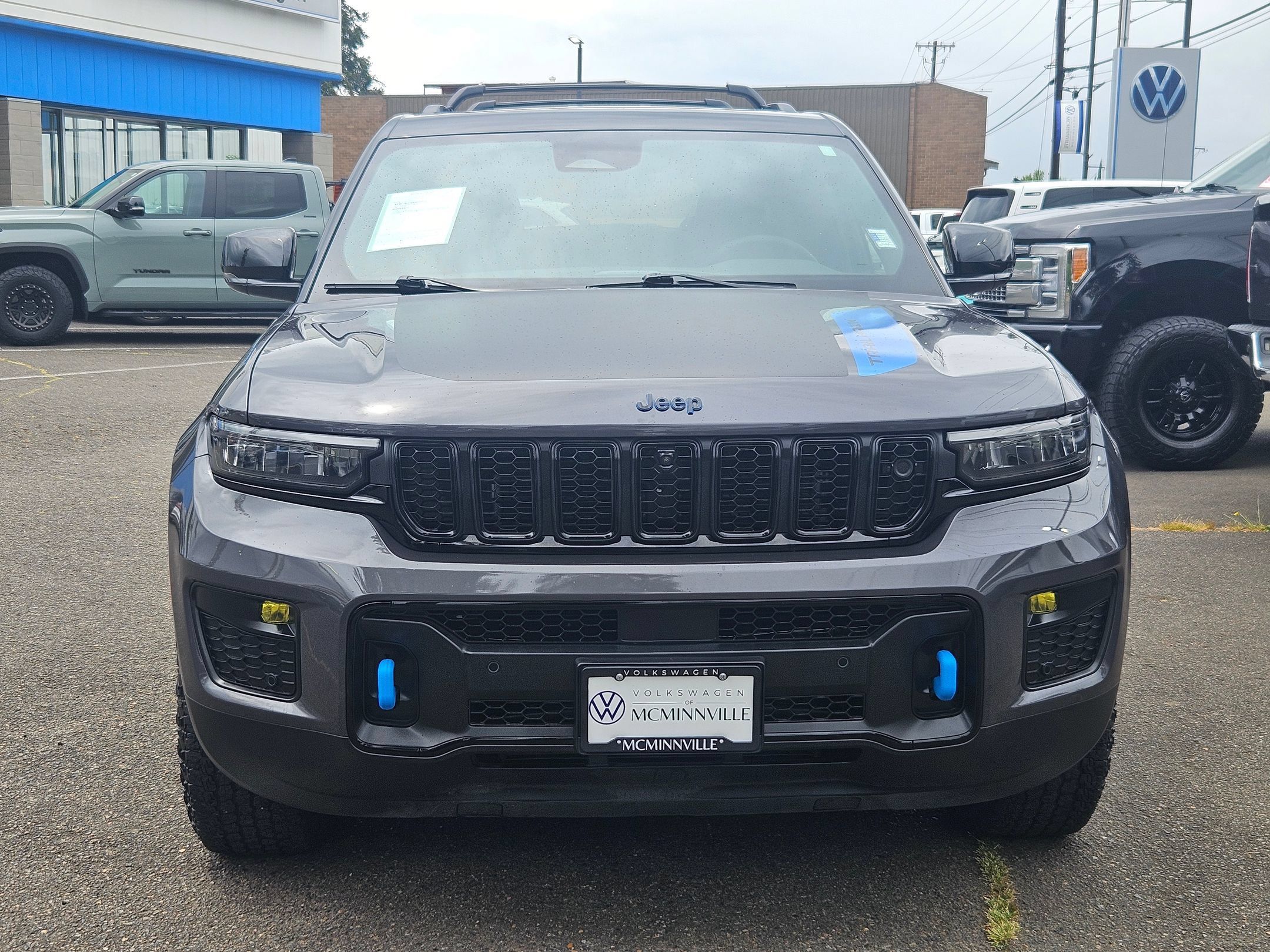 Used 2023 Jeep Grand Cherokee Trailhawk w/ Advanced Protech Group II AWD/4WD image 7
