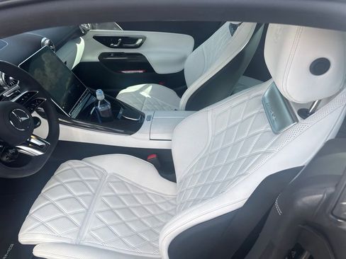 Used 2025 Mercedes-Benz AMG GT 63 image 4