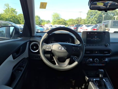Certified 2023 Hyundai Kona SEL AWD/4WD image 19