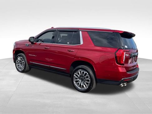 Used 2023 GMC Yukon Denali Ultimate AWD/4WD image 3