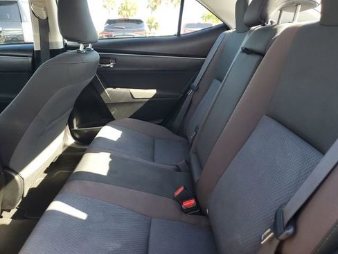 Used 2019 Toyota Corolla LE image 12