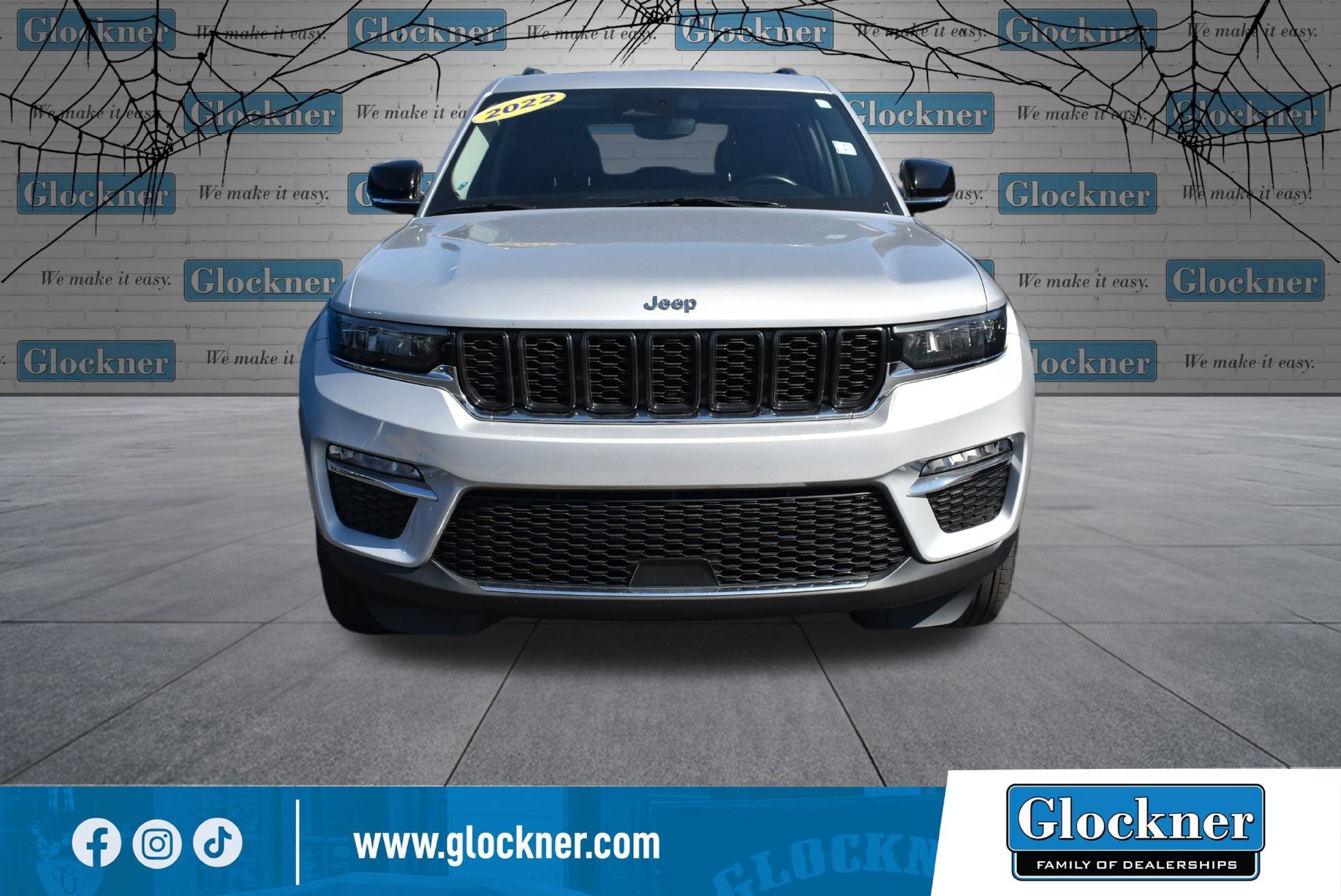 Used 2022 Jeep Grand Cherokee Limited AWD/4WD image 2