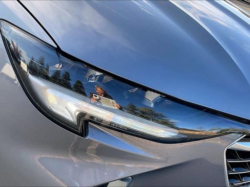 Used 2021 Buick Envision Essence w/ Technology Package I image 29