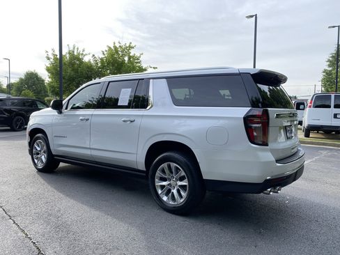 Used 2023 Chevrolet Suburban Premier AWD/4WD image 7