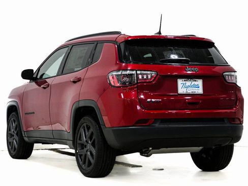 New 2026 Jeep Compass Latitude w/ Sun and Sound Group image 9