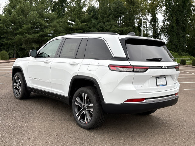 New 2027 Jeep Grand Cherokee Limited AWD/4WD image 4