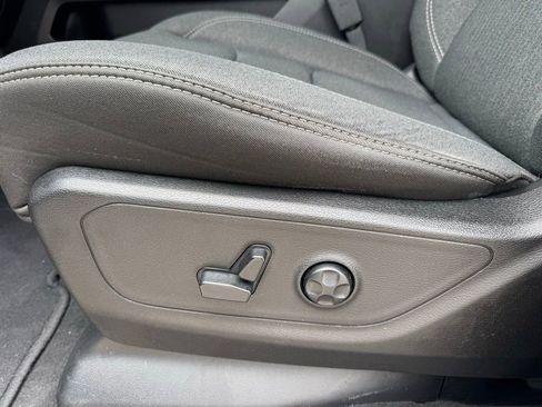 Used 2019 RAM 1500 Big Horn RWD image 15