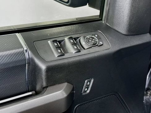 Used 2018 Ford F150 XLT w/ Equipment Group 302A Luxury AWD/4WD image 17