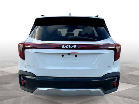 New 2026 Kia Seltos S image 7