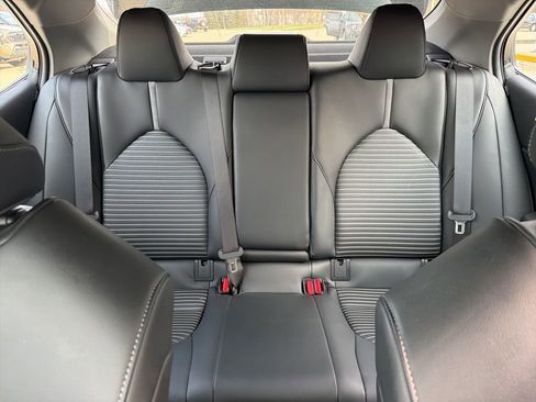 Used 2023 Toyota Camry SE w/ Convenience Package image 21