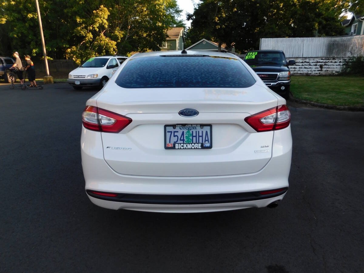 Used 2013 Ford Fusion SE FWD image 21