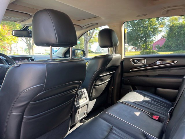 Used 2017 INFINITI QX60 FWD w/ Deluxe Technology Package image 13