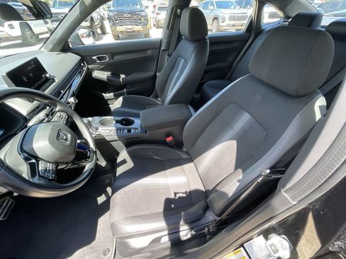 Used 2023 Honda Civic Sport image 18