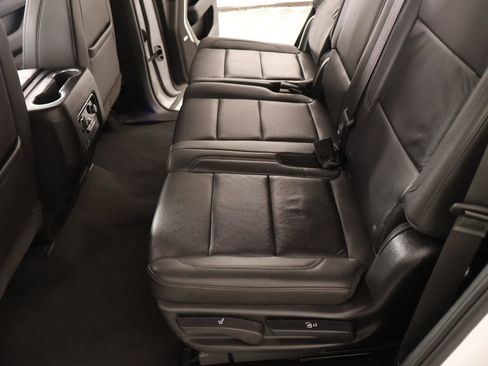 Used 2024 Chevrolet Tahoe LT AWD/4WD image 12