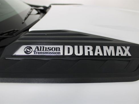 Used 2023 Chevrolet Silverado 3500 LT w/ Convenience Package image 10
