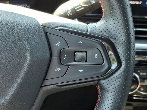 Used 2024 Chevrolet Trax RS w/ Driver Confidence Package FWD image 20