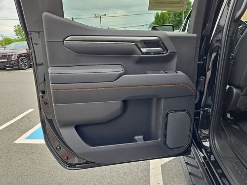 Used 2026 GMC Sierra 1500 AT4 w/ Technology Package AWD/4WD image 54