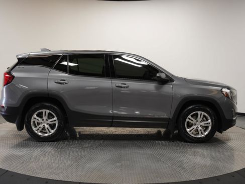 Used 2018 GMC Terrain SLE FWD image 9