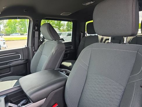 Used 2025 RAM 2500 Big Horn AWD/4WD image 13