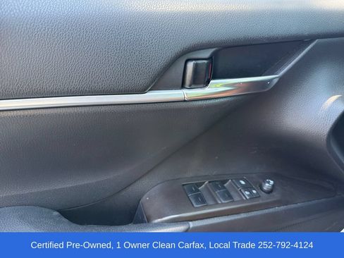 Used 2023 Toyota Camry SE FWD image 16