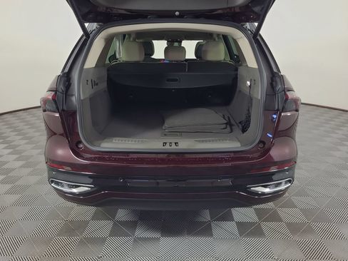 Used 2025 Lincoln Nautilus Reserve AWD/4WD image 24