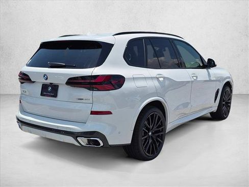 Used 2026 BMW X5 sDrive40i w/ M Sport Package RWD image 2